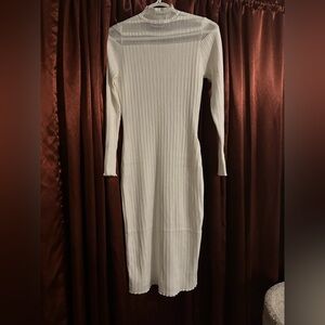 Nina Leonard White Long Sleeve Dress